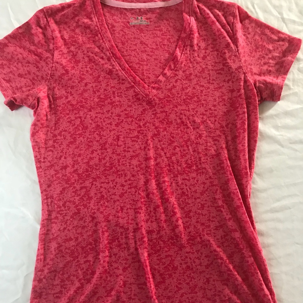 Under Armour Heat Gear V Neck Fitted tee